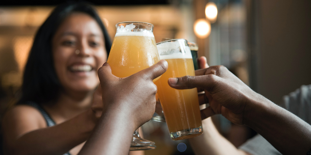 Imágenes para el blog (3) Celebrando con cervezas